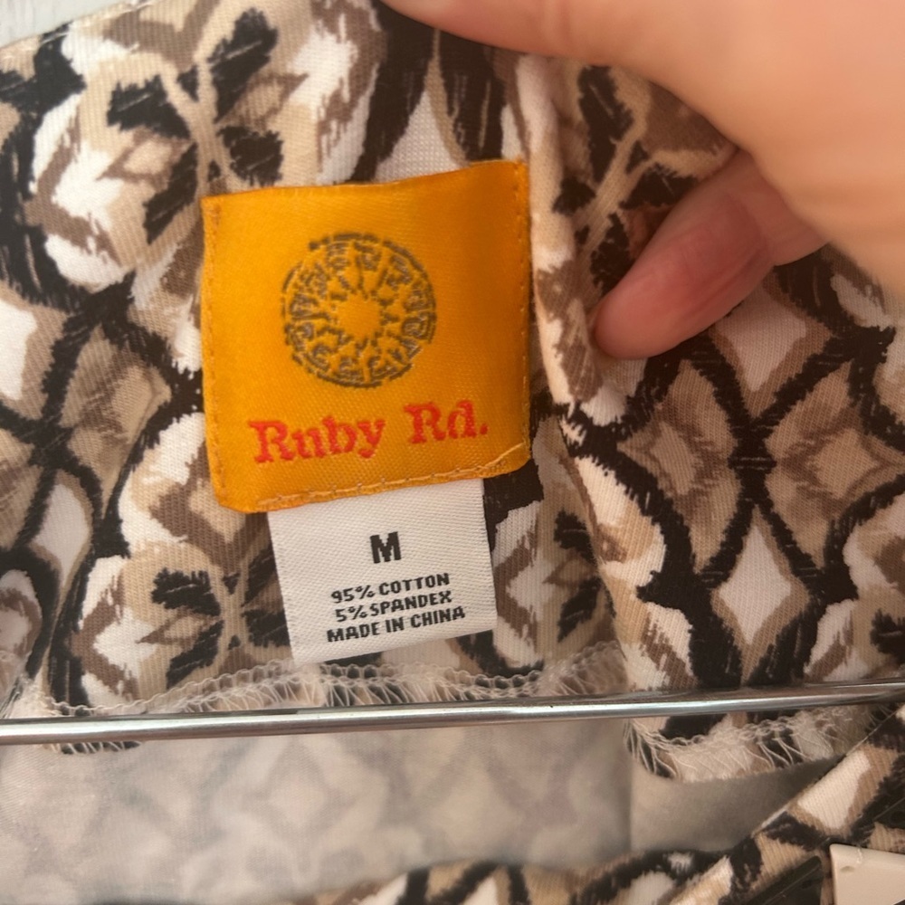 Ruby Rd top with brown, white and black pattern. - Picture 2 of 4
